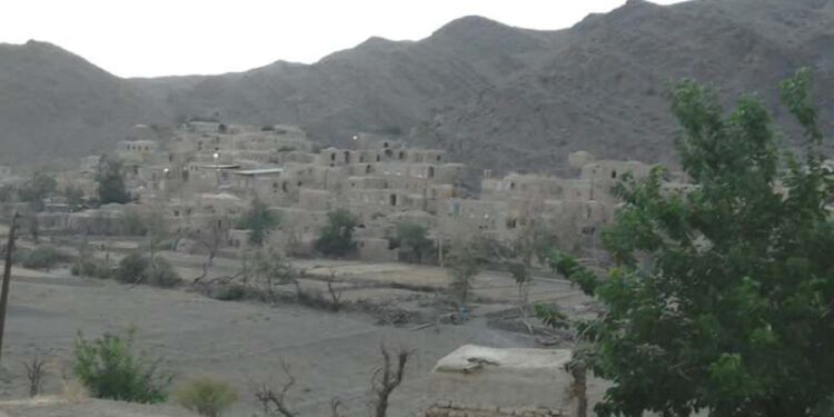 شهرستان زرند دارای 30  اثر ملموس و ناملموس است