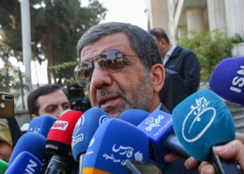 ضرغامی:افتتاح ۴۲۶ پروژه میراث فرهنگی در دهه فجر